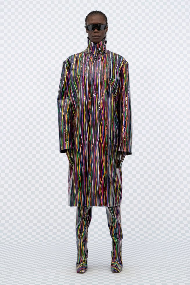00024-vetements-spring-22-paris-credit-gio-staiano