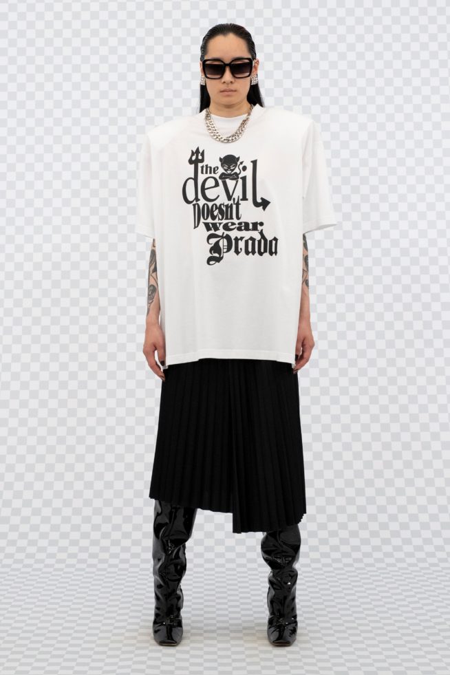 00038-vetements-spring-22-paris-credit-gio-staiano