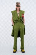 00039-vetements-spring-22-paris-credit-gio-staiano