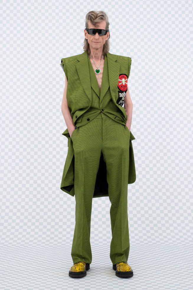 00039-vetements-spring-22-paris-credit-gio-staiano