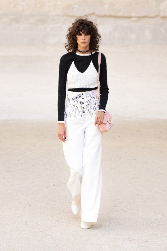 00042-chanel-resort-2022