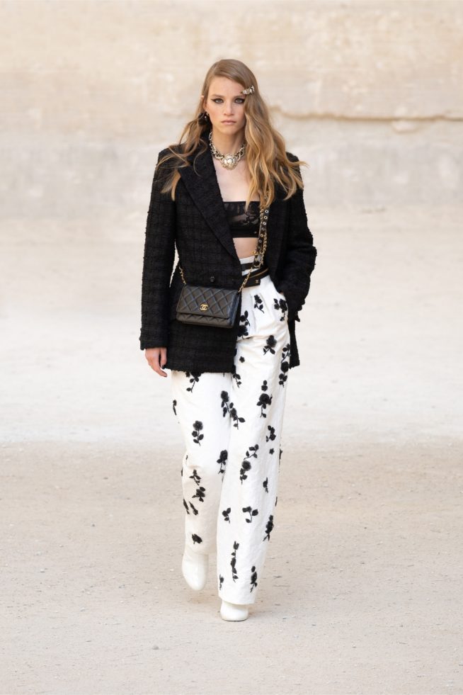 00044-chanel-resort-2022