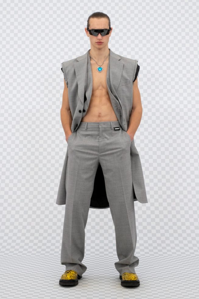 00046-vetements-spring-22-paris-credit-gio-staiano