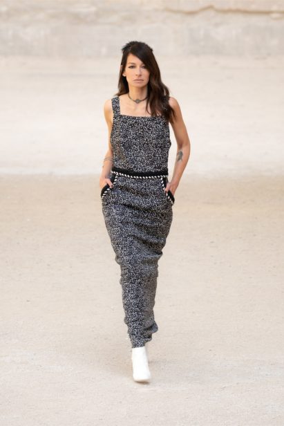 00056-chanel-resort-2022