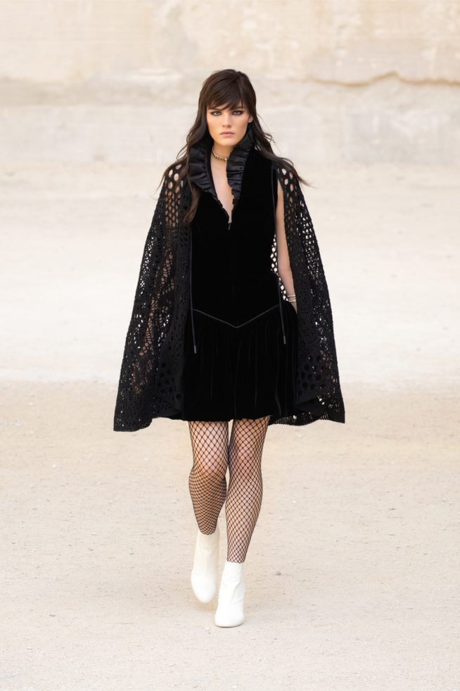 00066-chanel-resort-2022