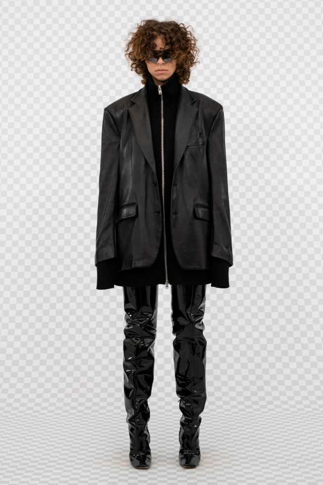00077-vetements-spring-22-paris-credit-gio-staiano