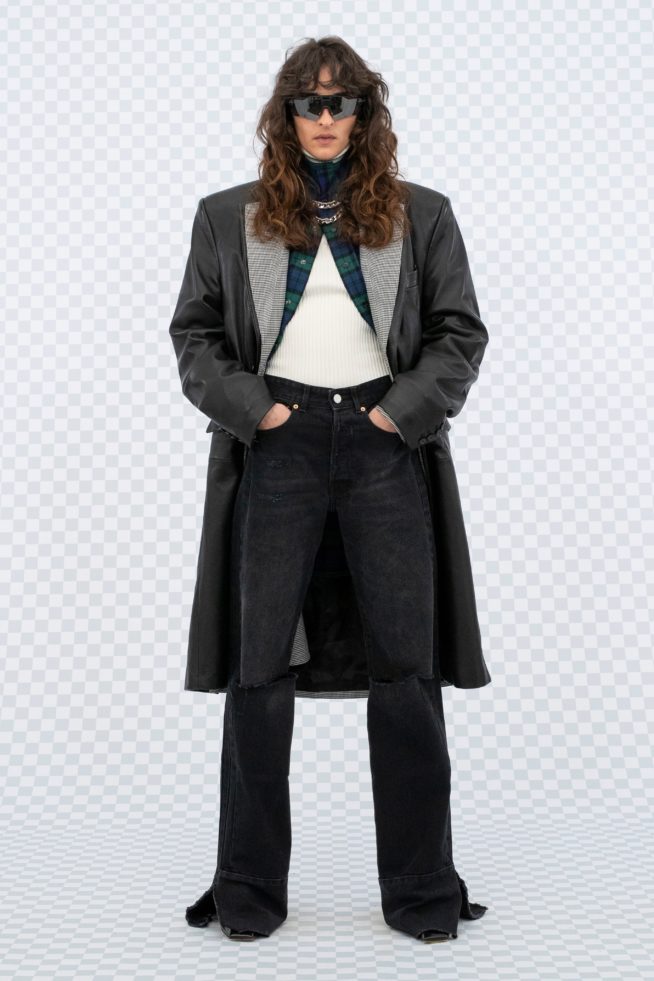 00112-vetements-spring-22-paris-credit-gio-staiano
