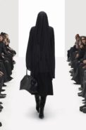 00001-balenciaga-spring-2022-rtw