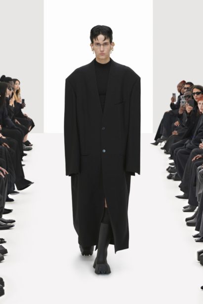 00002-balenciaga-spring-2022-rtw