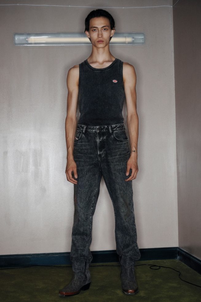 00003-diesel-ss22-credit-brand