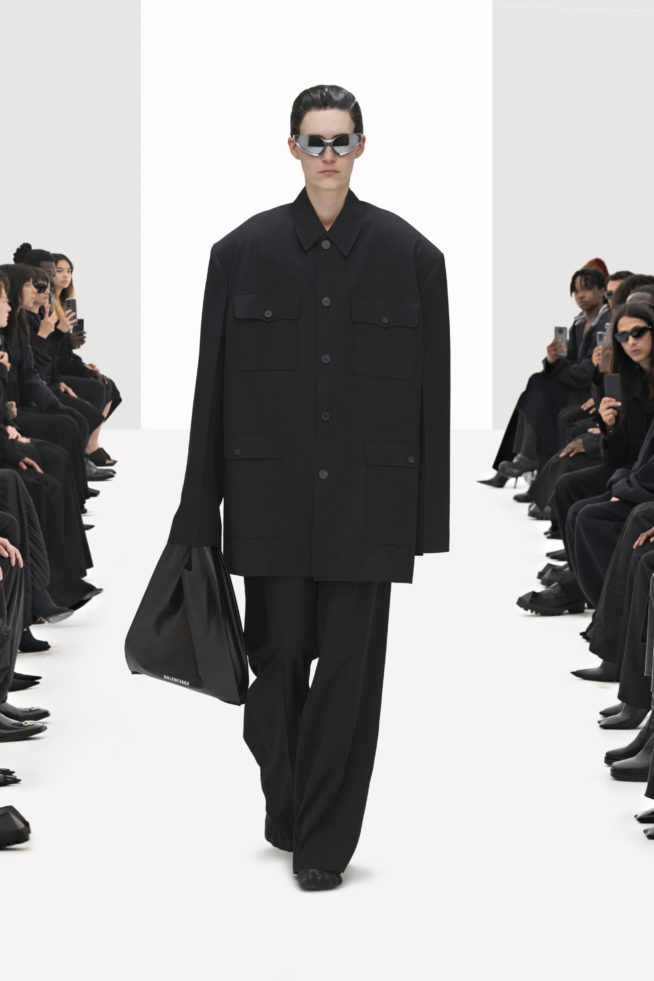 00004-balenciaga-spring-2022-rtw
