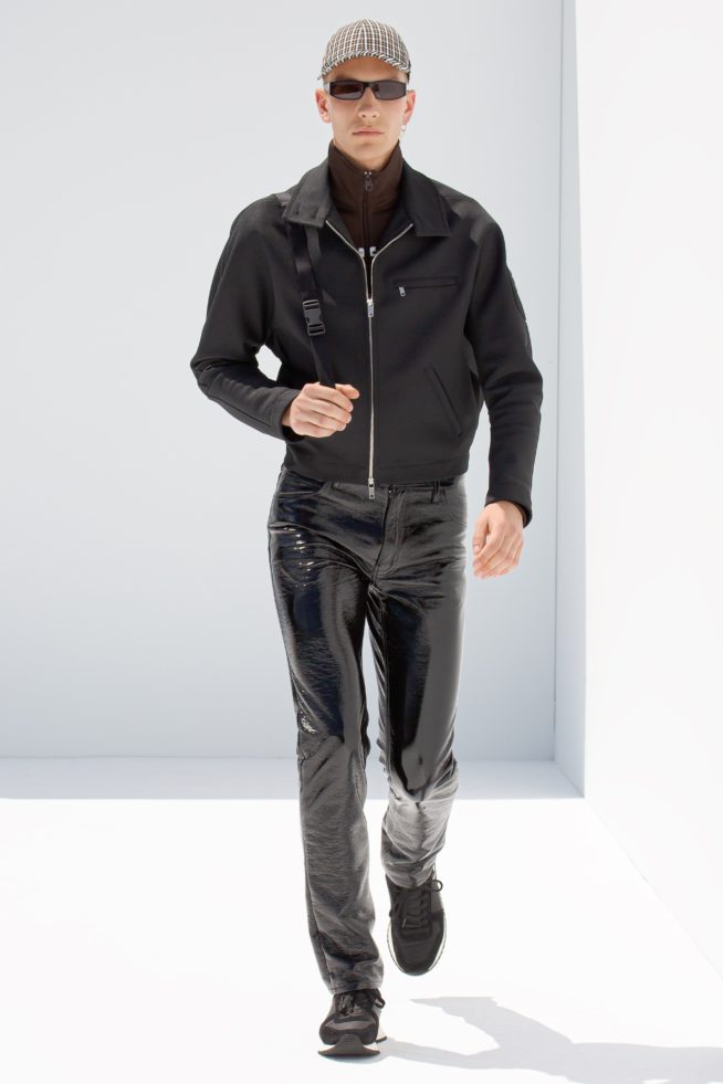 00004-courreges-mens-ss22-credit-brand