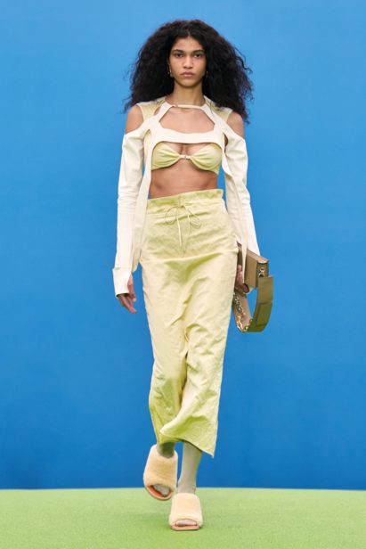 00005-jacquemus-fall-21-credit-imaxtree-courtesy-of-jacquemus