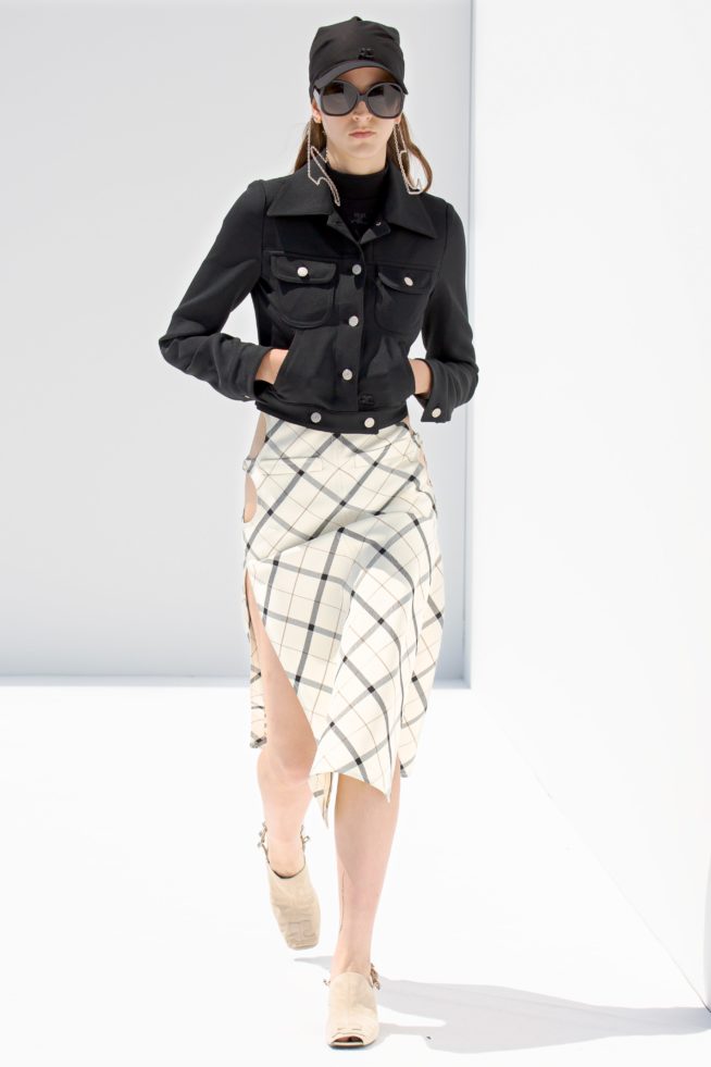 00012-courreges-mens-ss22-credit-brand