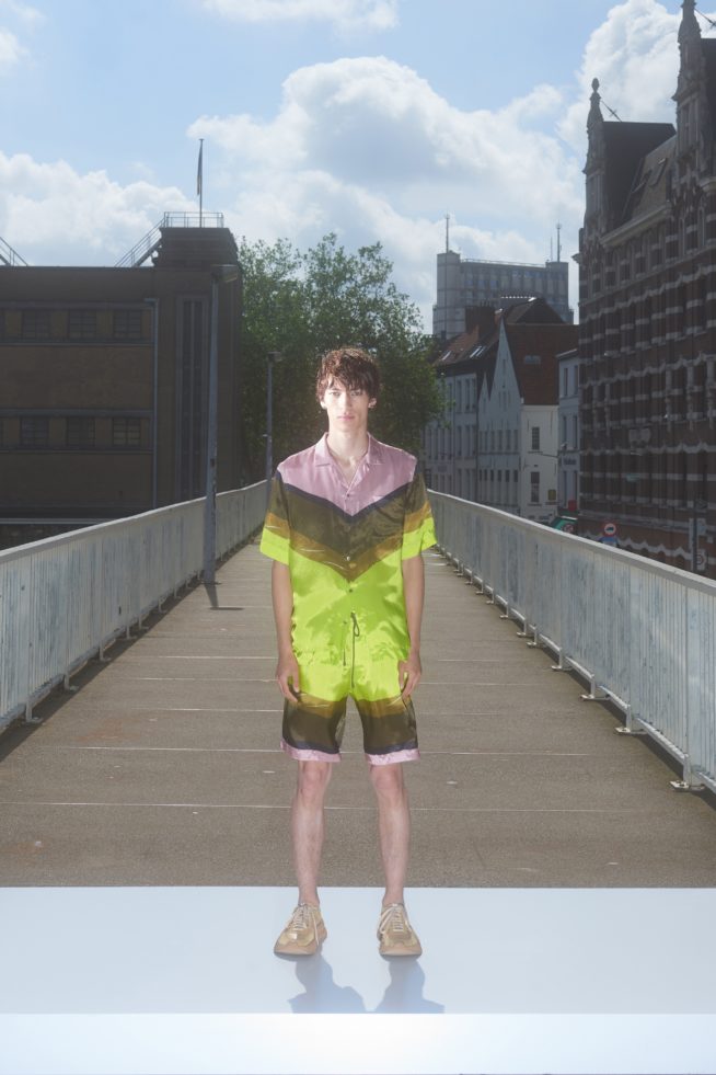 00012-dries-van-noten-menswear-spring-22-credit-sofie-middernacht-and-maarten-alexander