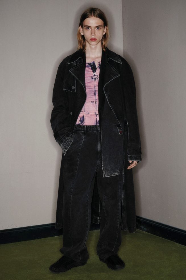 00014-diesel-ss22-credit-brand