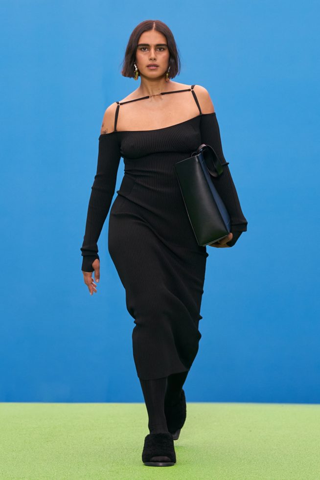 00024-jacquemus-fall-21-credit-imaxtree-courtesy-of-jacquemus