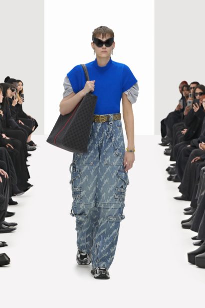 00025-balenciaga-spring-2022-rtw
