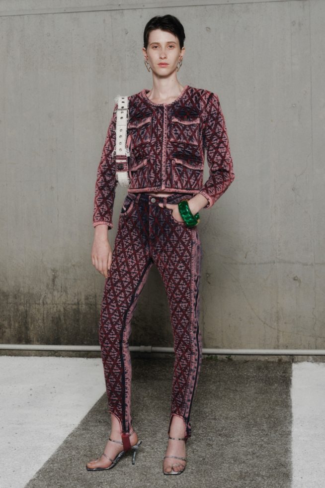 00027-diesel-ss22-credit-brand