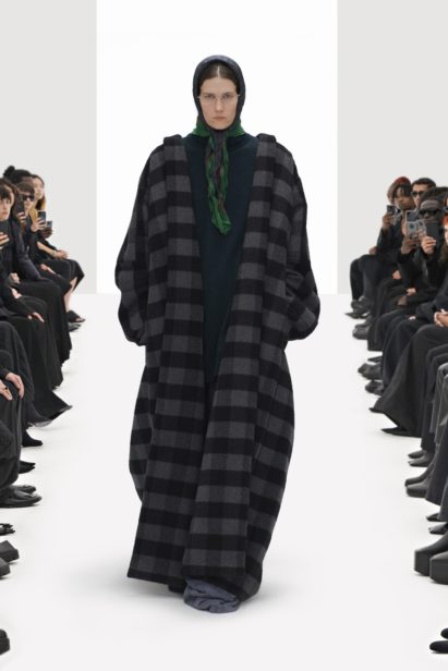 00028-balenciaga-spring-2022-rtw