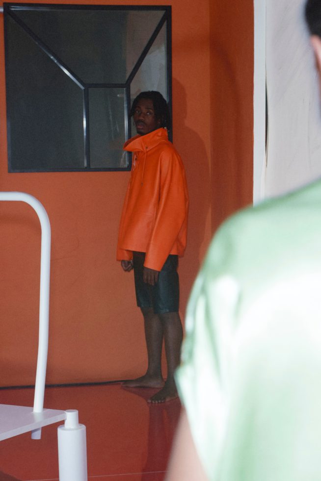 00030-loewe-menswear-spring-22-credit-david-sims