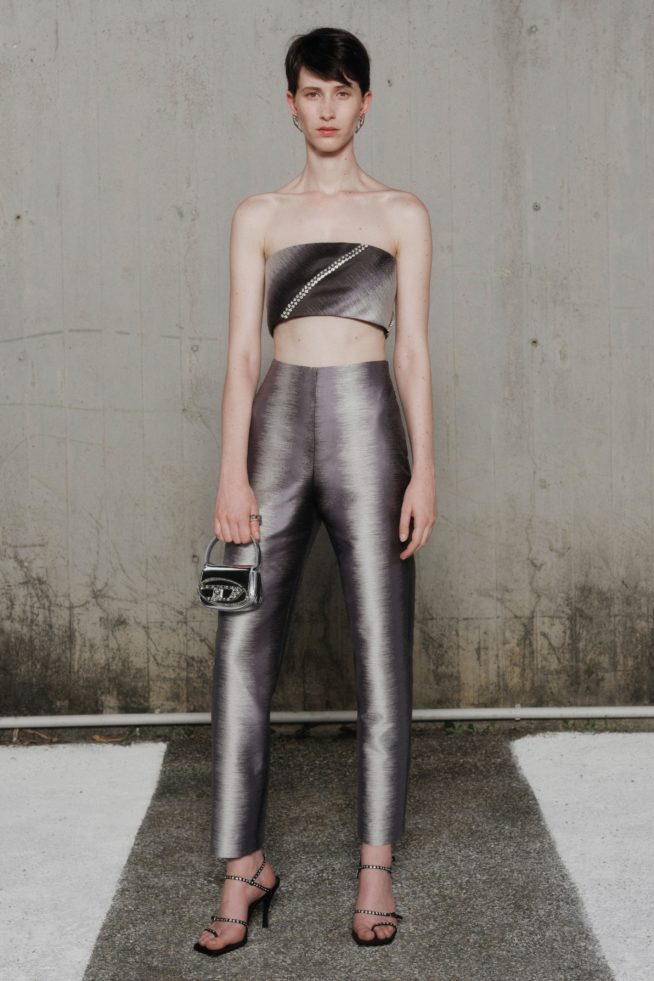 00037-diesel-ss22-credit-brand
