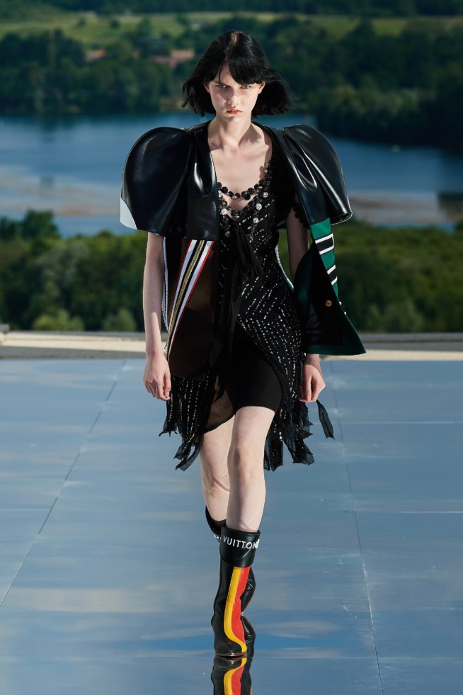 00041-louis-vuitton-resort-2022-credit-filippo-fior
