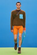 00045-jacquemus-fall-21-credit-imaxtree-courtesy-of-jacquemus