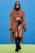 00051-jacquemus-fall-21-credit-imaxtree-courtesy-of-jacquemus