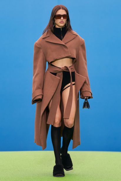 00051-jacquemus-fall-21-credit-imaxtree-courtesy-of-jacquemus
