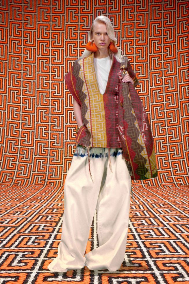 balmain_re22_women_look_28_photo