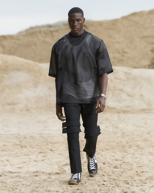 burberry-spring_summer-2022-menswear-presentation-collection-look-13-chris