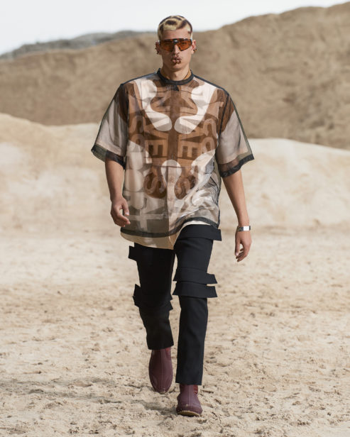 burberry-spring_summer-2022-menswear-presentation-collection-look-23-claus