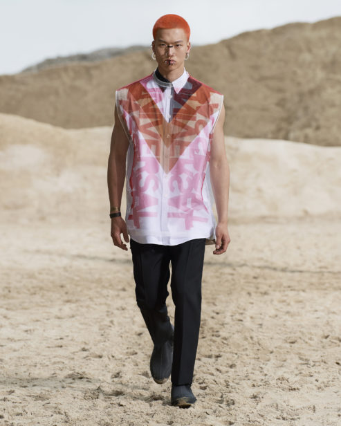 burberry-spring_summer-2022-menswear-presentation-collection-look-37-nic