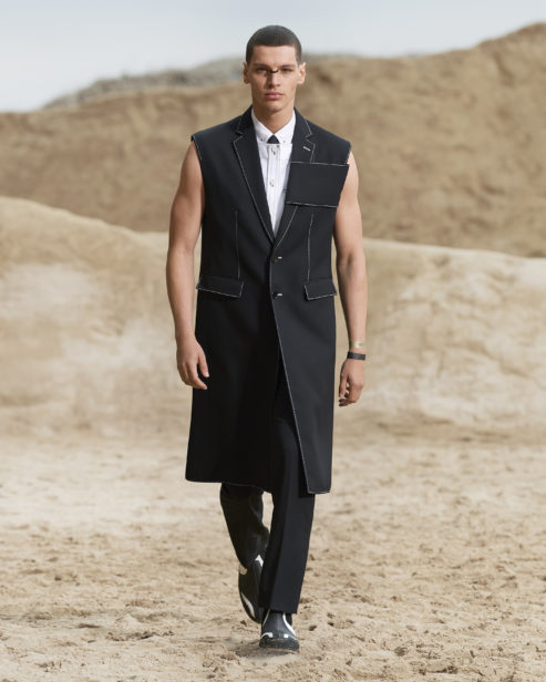 burberry-spring_summer-2022-menswear-presentation-collection-look-8-alvaro