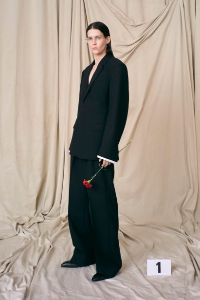 00001-balenciaga-couture-fall-21-credit-brand