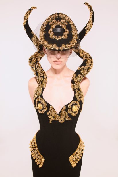 00002-schiaparelli-couture-fall-21-credit-daniel-roseberry-brand