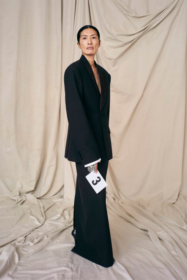 00003-balenciaga-couture-fall-21-credit-brand
