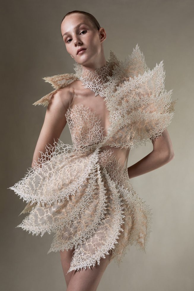 00003-iris-van-herpen-fall-21-couture