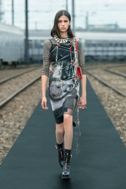 00004-givenchy-resort-22-credit-brand
