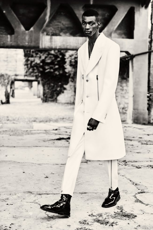 00005-alexander-mcqueen-mens-ss22-credit-brand