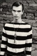00006-alexander-mcqueen-mens-ss22-credit-brand