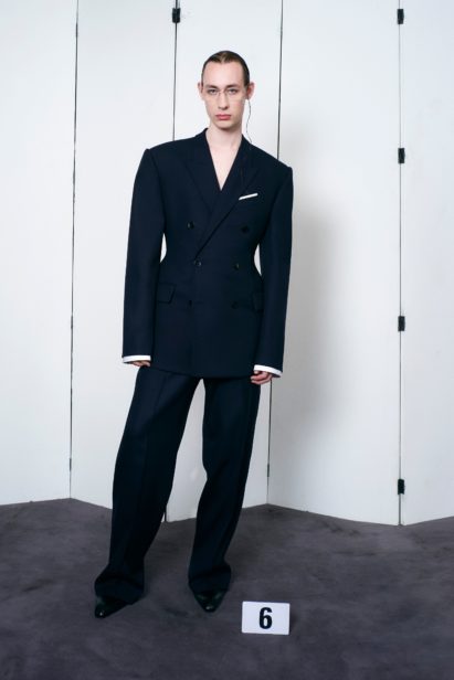 00006-balenciaga-couture-fall-21-credit-brand