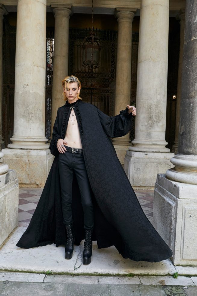 00006-saint-laurent-mens-ss22-venice-credit-brand