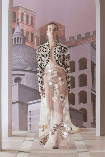 00007-fendi-couture-fall-2021-credit-brand