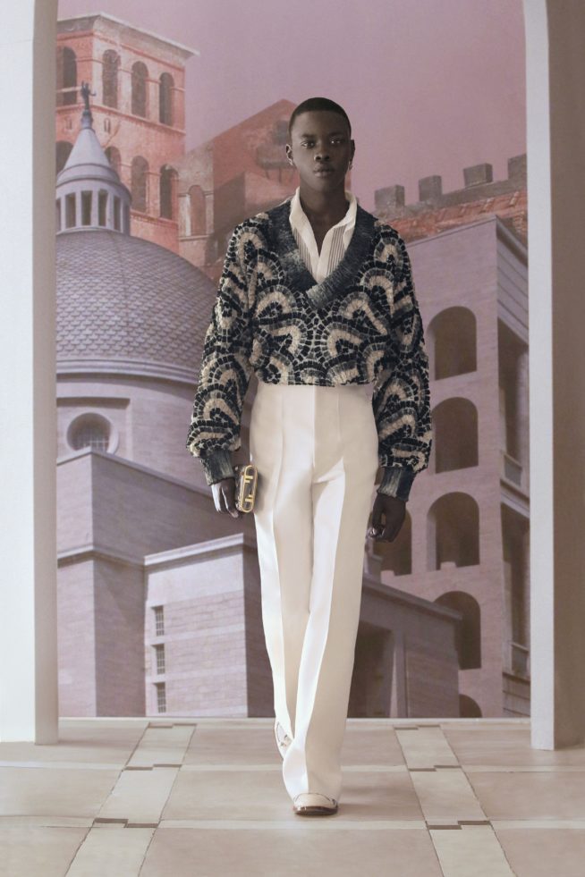 00008-fendi-couture-fall-2021-credit-brand