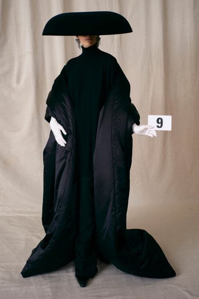 00009-balenciaga-couture-fall-21-credit-brand