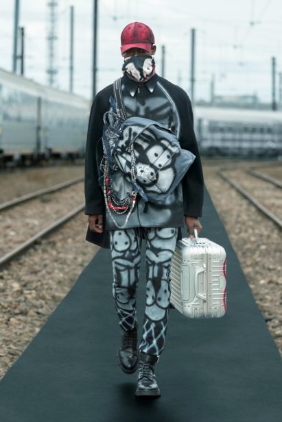 00009-givenchy-resort-22-credit-brand