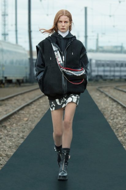 00012-givenchy-resort-22-credit-brand
