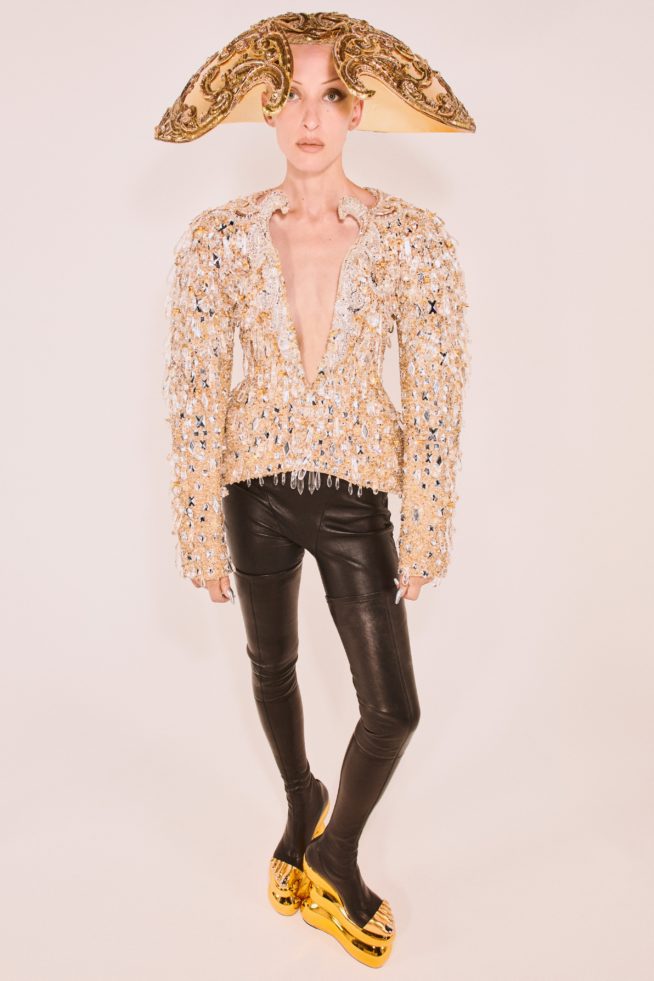 00012-schiaparelli-couture-fall-21-credit-daniel-roseberry-brand